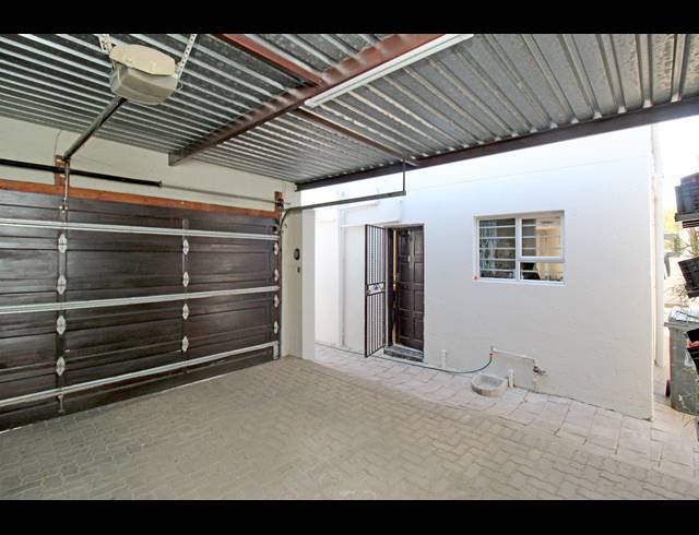 2 BEDROOM HOUSE FOR SALE IN SUNNINGHILL